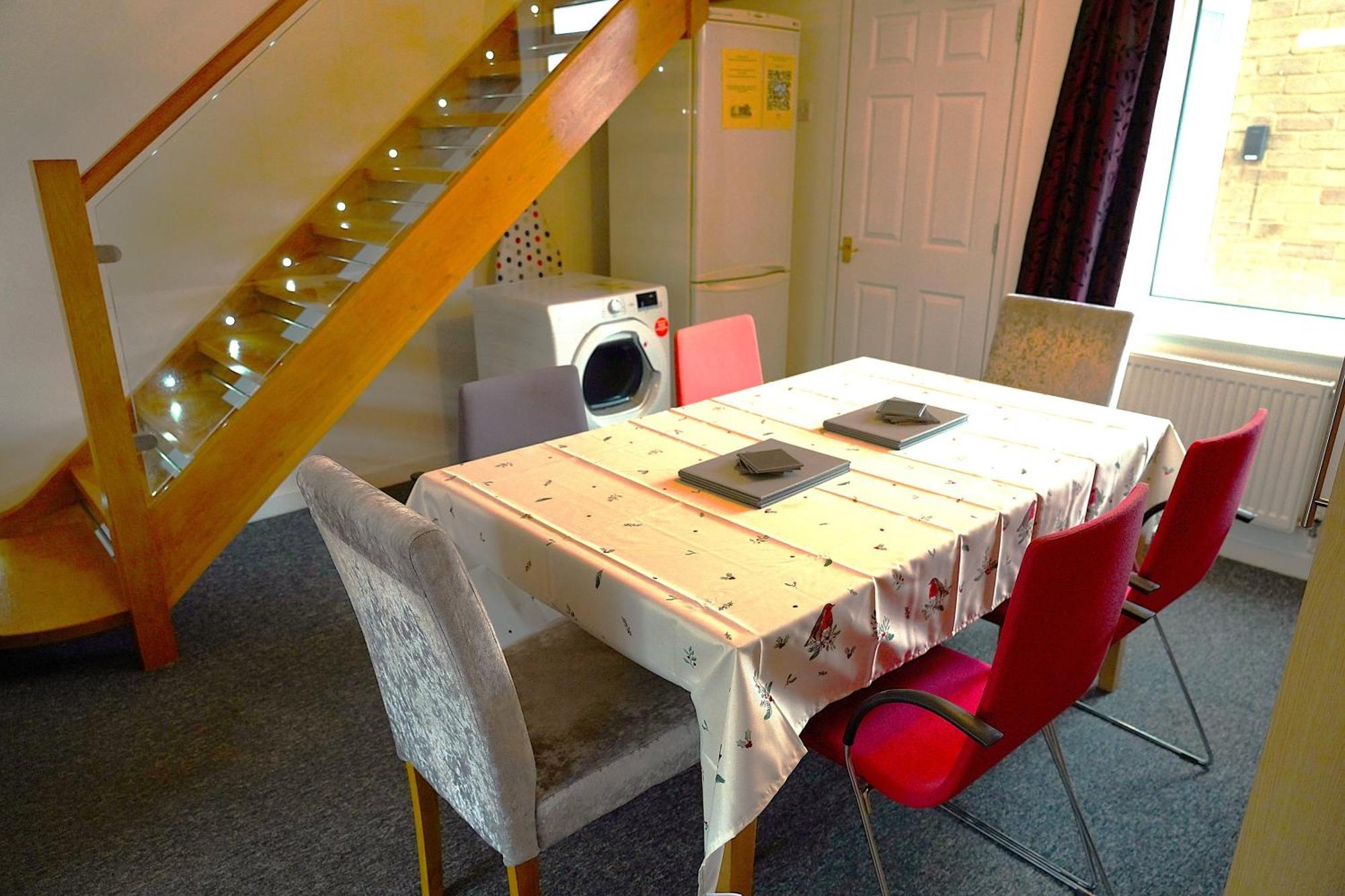 Sleeps 10, Free Parking, Close To Science Park, King Size Bed Milton  Exterior foto